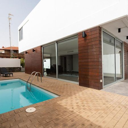 Villa Modern 2Br House - Private Pool - Parking San Bartolomé Esterno foto