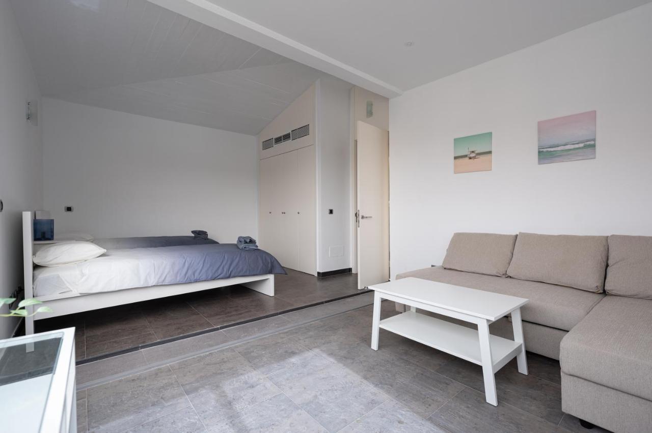 Villa Modern 2Br House - Private Pool - Parking San Bartolomé Esterno foto